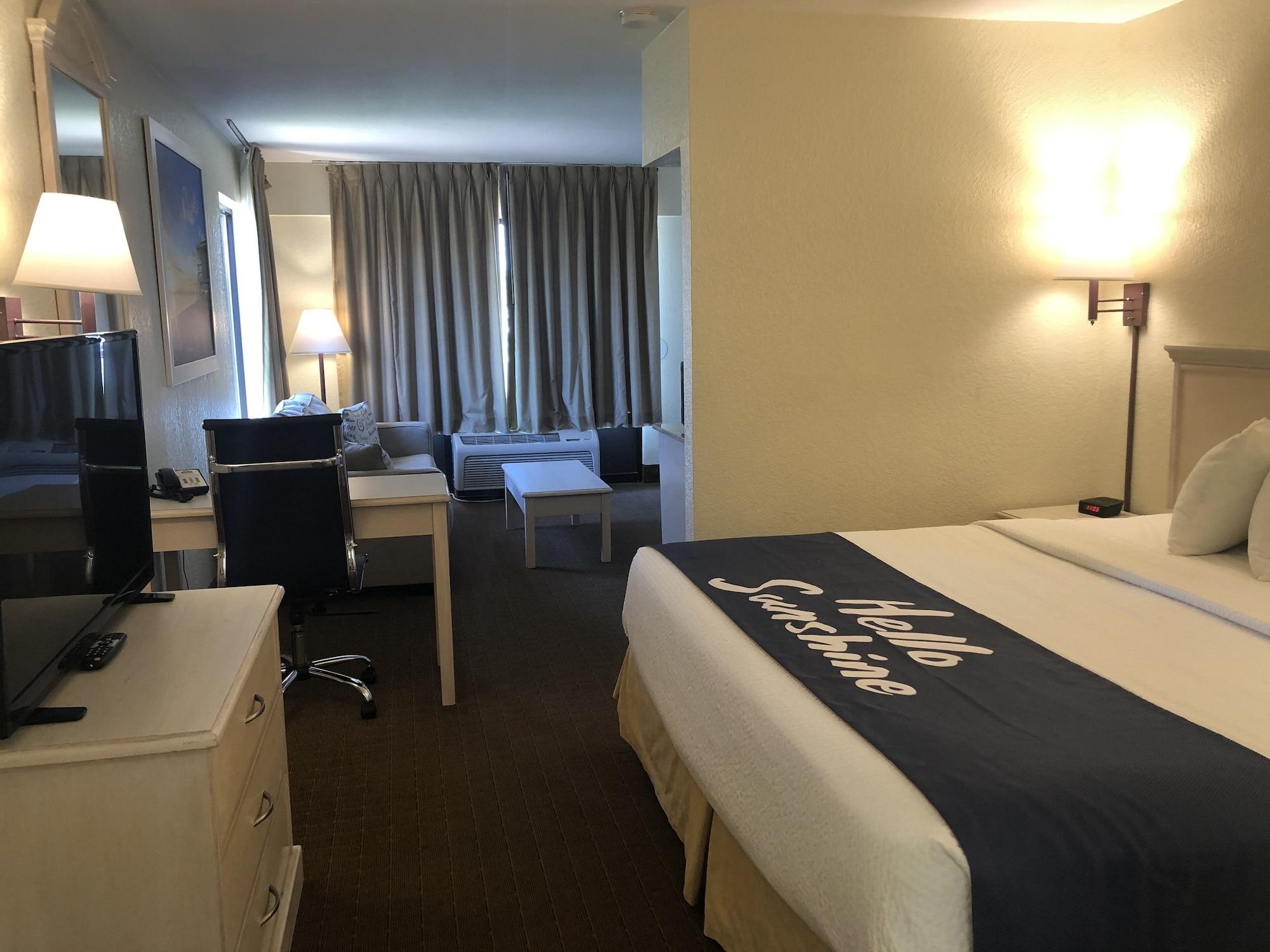 Days Inn & Suites By Wyndham Navarre - Near Beaches Hurlburt Exterior foto